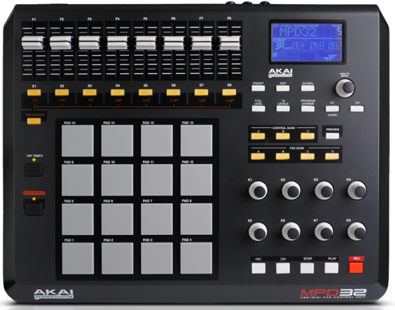 Akai MPD32