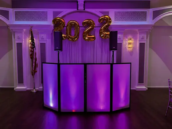 108305