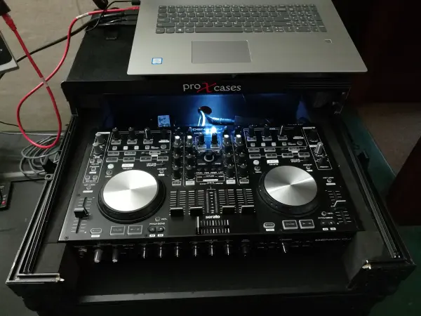 105610