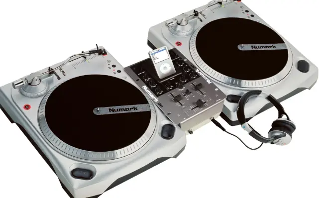Numark DJ In A Box